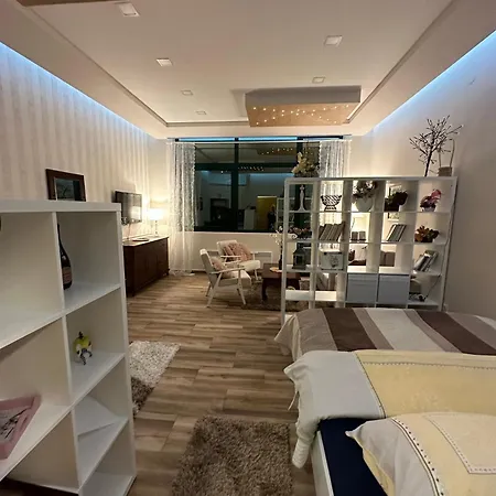Apartment Estetik *