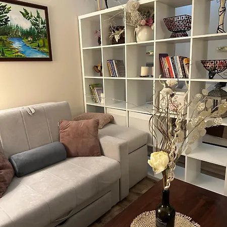 Estetik Apartment *